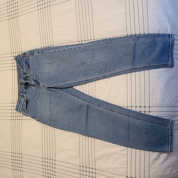 American Eagle mom jeans - Picture 2 of 4